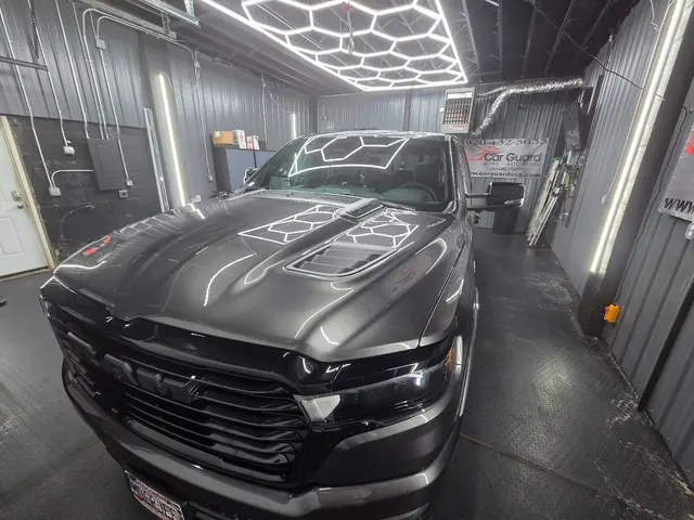 Car Guard Detail & Auto Glass — photo from the business 12