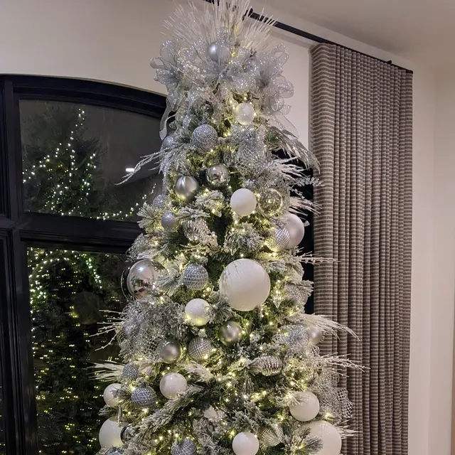 Christmas Brothers — photo from the business 2