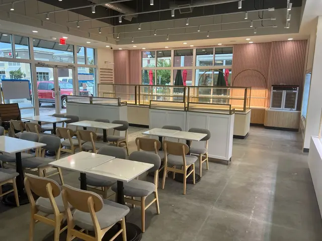 Tous les Jours Bakery & Cafe - Newport News — photo from the business 3