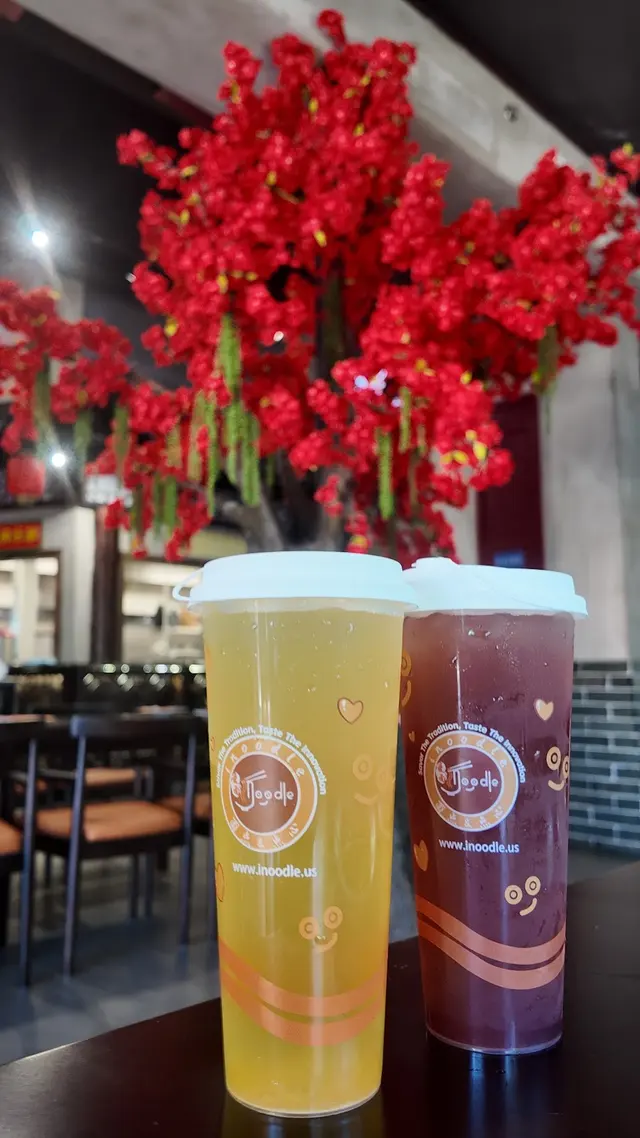 i Noodle - Asian Fusion — photo from the business 11