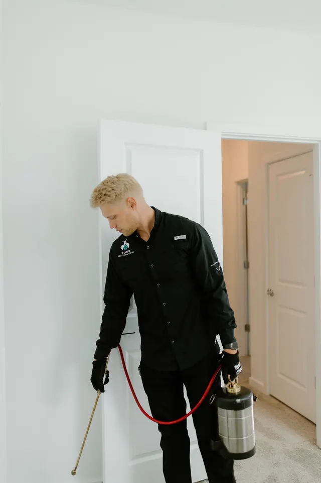 Zona Pest Solutions — photo from the business 10
