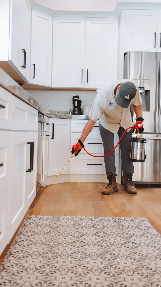 Zona Pest Solutions — photo from the business 6