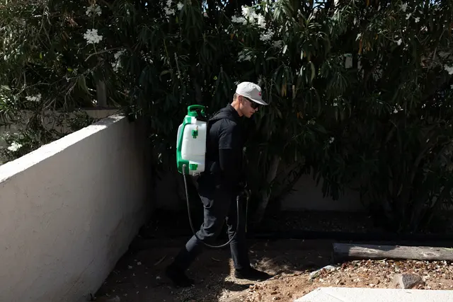 Zona Pest Solutions — photo from the business 11