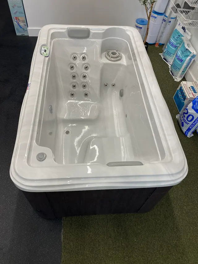 NapaSonoma Hot Tubs & Pool Supplies - Napa — photo from the business 4