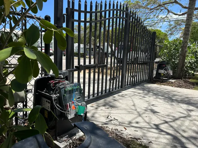 Electric Gate Repair Guys — customer photo 7