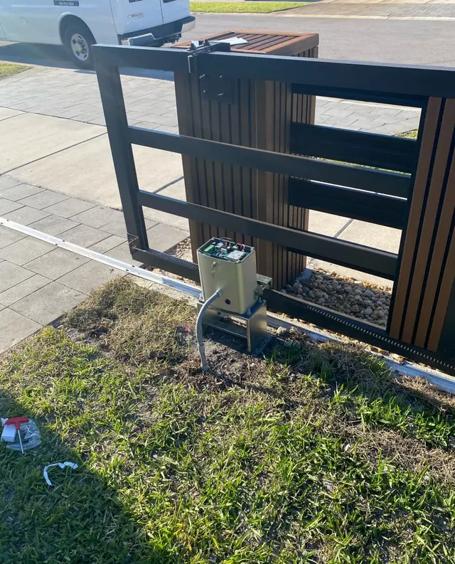 Electric Gate Repair Guys — photo from the business 9