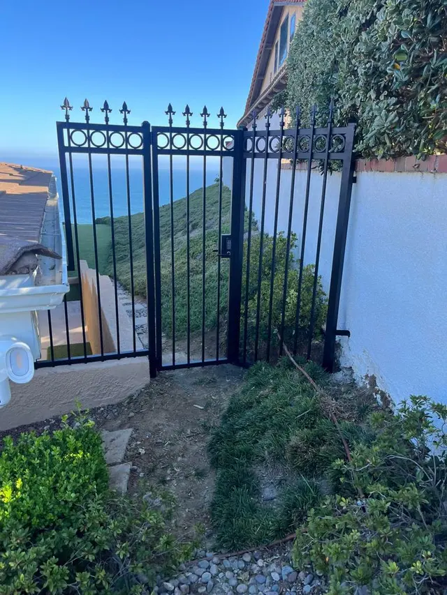 Genesis Gates — photo from the business 9
