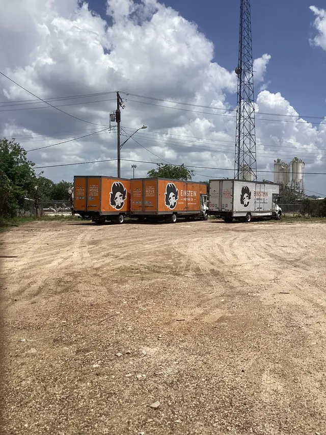 Einstein Moving Company — photo from the business 7