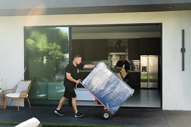 Royal Moving & Storage Austin — photo from the business 10