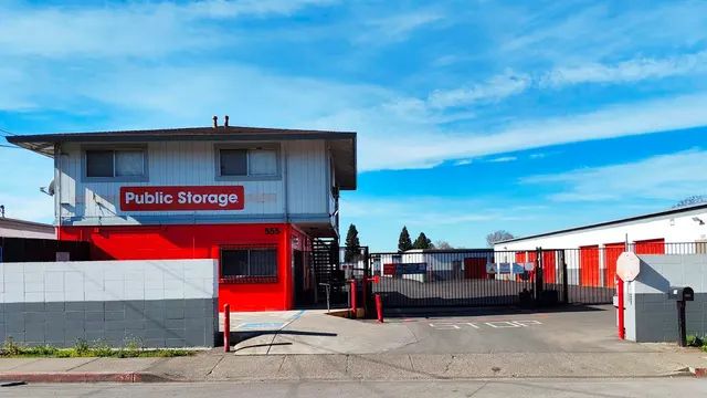 Public Storage — photo from the business 1