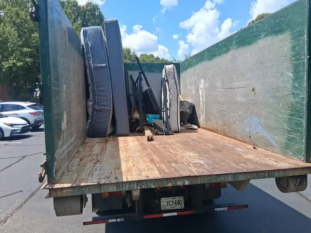 Peachtree Junk Removal — photo from the business 8