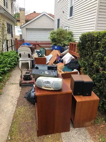 Magic junk Removal and Hauling — photo from the business 7