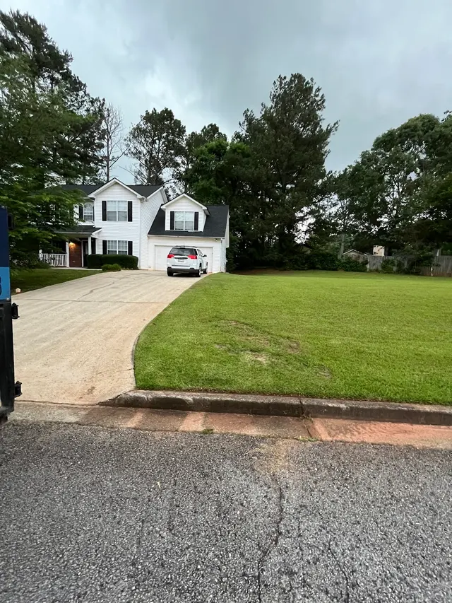 Everything Must Go Junk Removal — photo from the business 4
