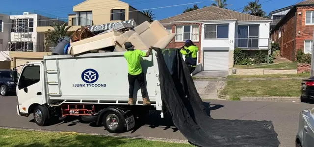 The Junk Tycoons — photo from the business 6