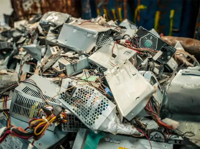 The Junk Tycoons — photo from the business 9