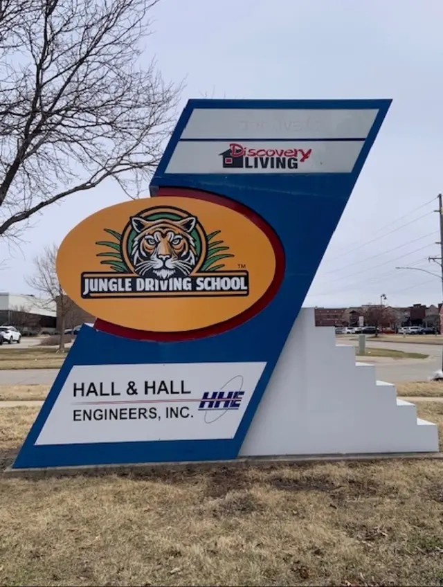 Jungle Driving School — photo from the business 6