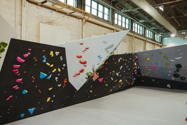 Climb So iLL at the Steel Shop — photo from the business 10