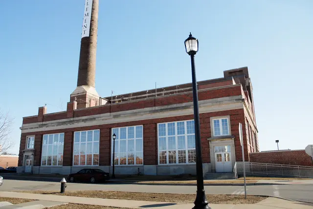 Climb So iLL at the Power Plant — photo from the business 10