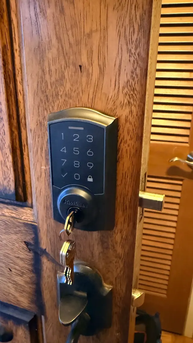 1 Hour Locksmith — photo from the business 8