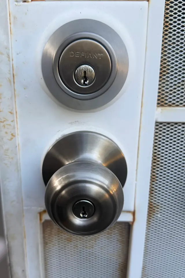 Customer photo of work by 1 Hour Locksmith, from Liz Acosta's review