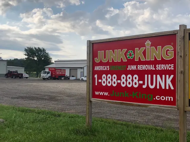 Junk King Milwaukee — photo from the business 10