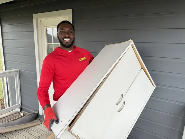 Comax Junk Removal — photo from the business 6