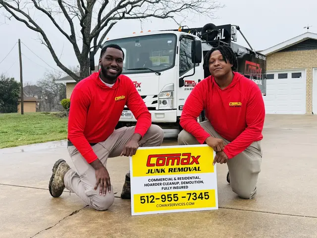Comax Junk Removal — photo from the business 3