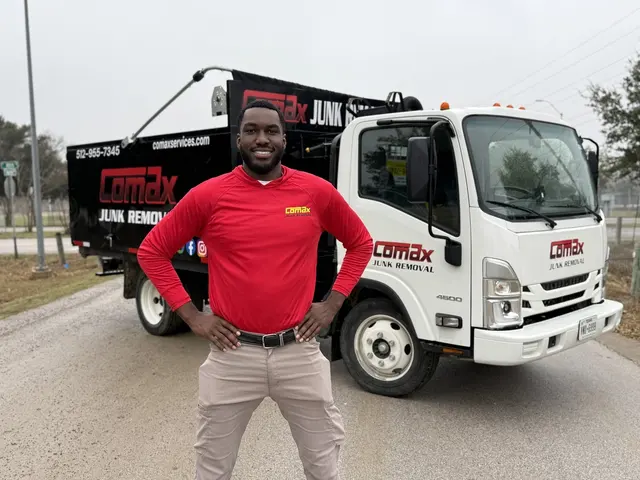 Comax Junk Removal — photo from the business 2