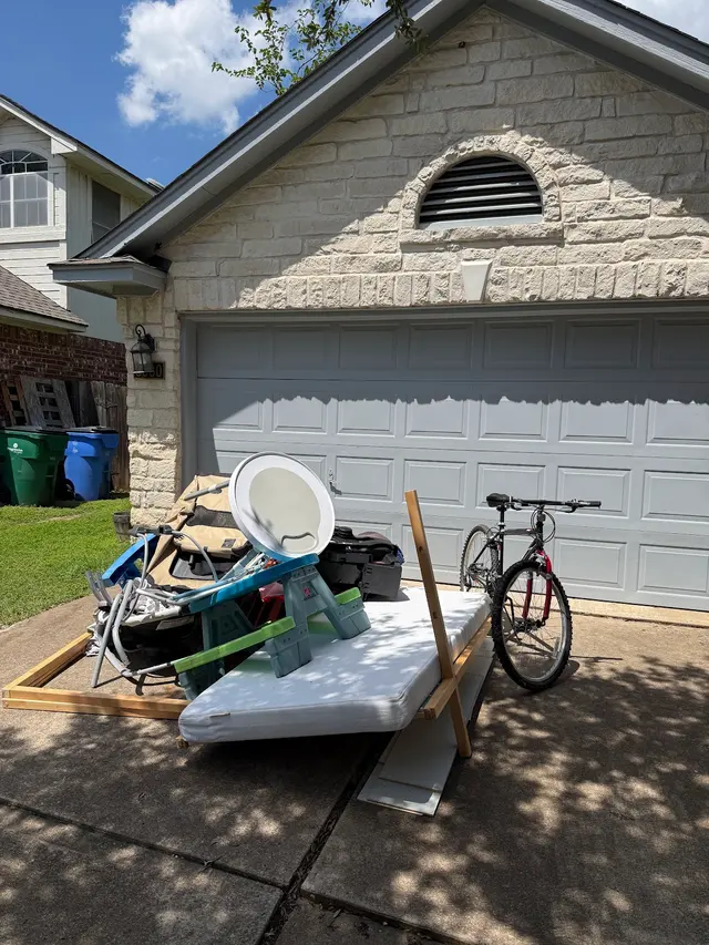 JunkGuys Austin Junk Removal — photo from the business 9