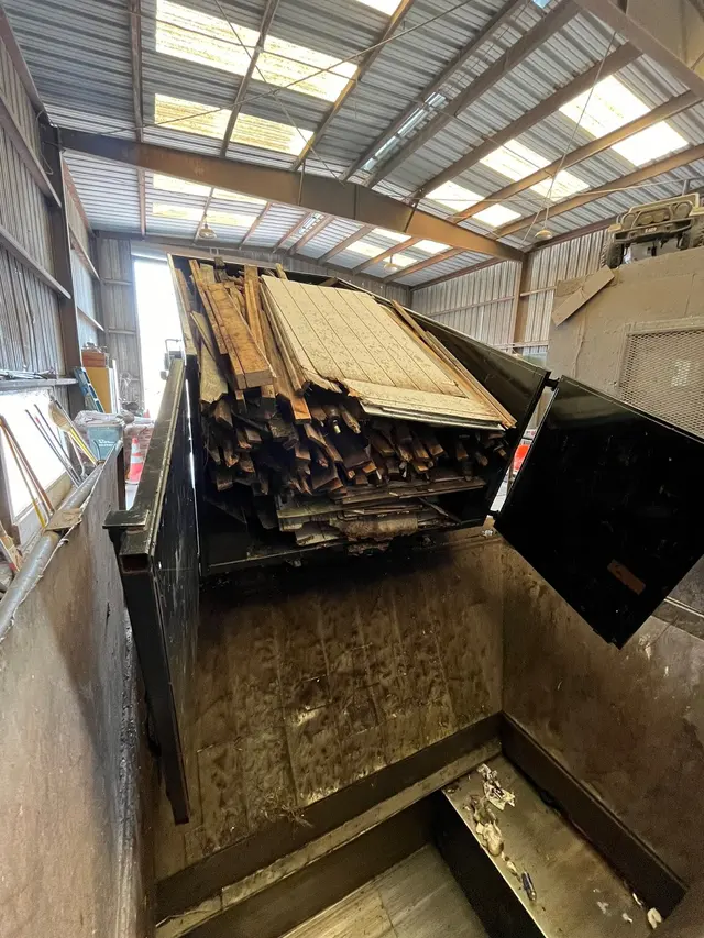 Dash Away Junk Hauling — photo from the business 8