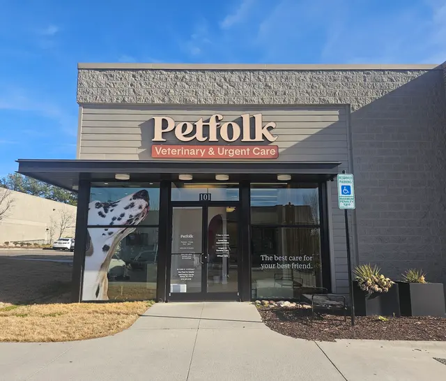 Petfolk Veterinary & Urgent Care - North Hills — photo from the business 2