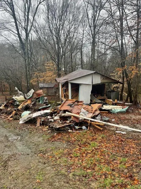 American Junk Removal — photo from the business 8