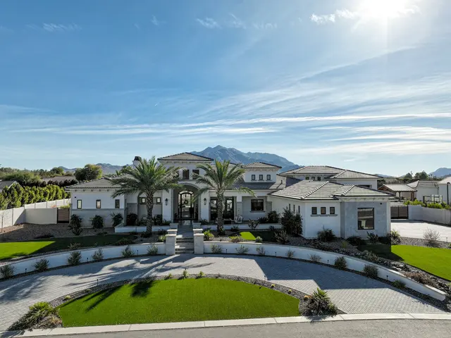 Starwood Custom Homes — photo from the business 7