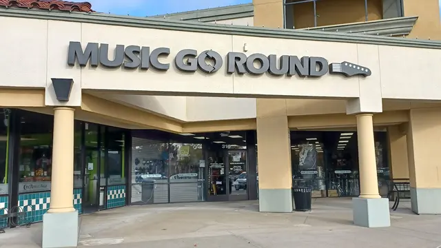 Music Go Round — customer photo 1