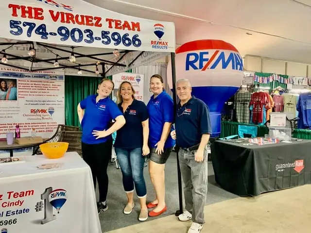 Lisa Collio, Real Estate Agent — photo from the business 6