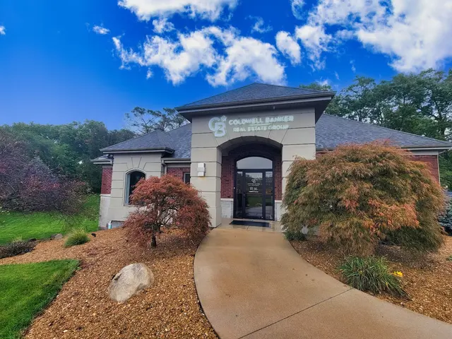 Mary L. Dale, Coldwell Banker Real Estate Group — photo from the business 2