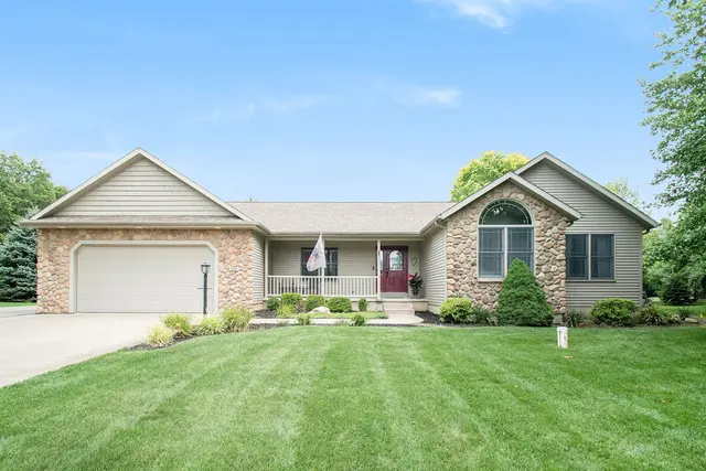 Michele Burkheimer, CENTURY 21 Circle Parkway Ave, Elkhart, Indiana, USA — photo from the business 1