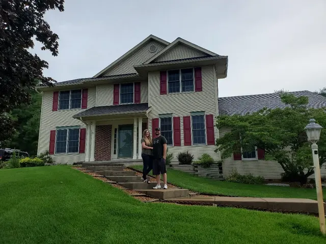 Michele Burkheimer, CENTURY 21 Circle Parkway Ave, Elkhart, Indiana, USA — photo from the business 6