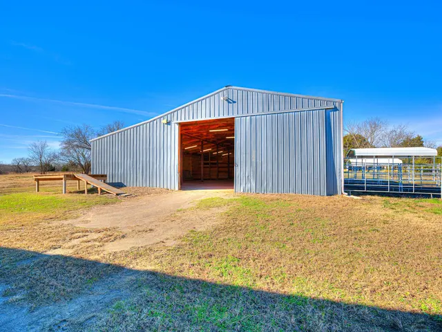 Flow Photos | Real Estate & Apartment Photography — photo from the business 11