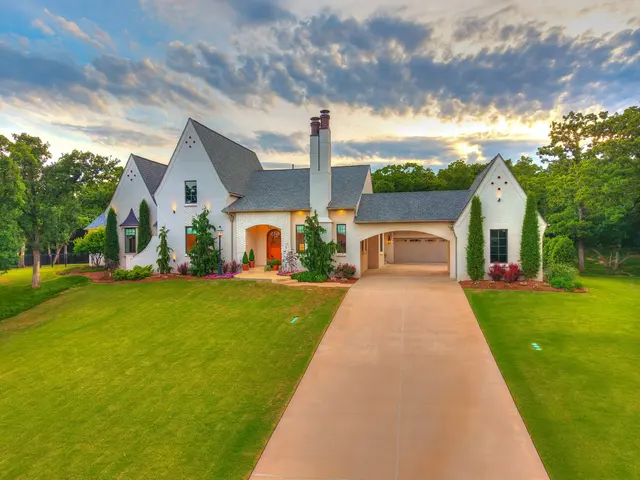 Flow Photos | Real Estate & Apartment Photography — photo from the business 2