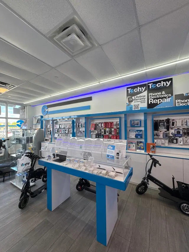 TECHY Doral - Buy/Repair/Sell — customer photo 2