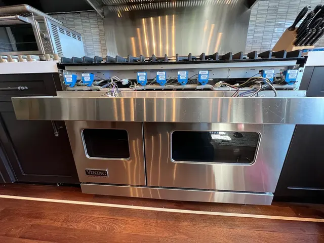 Appliance Repair Tech — photo from the business 12