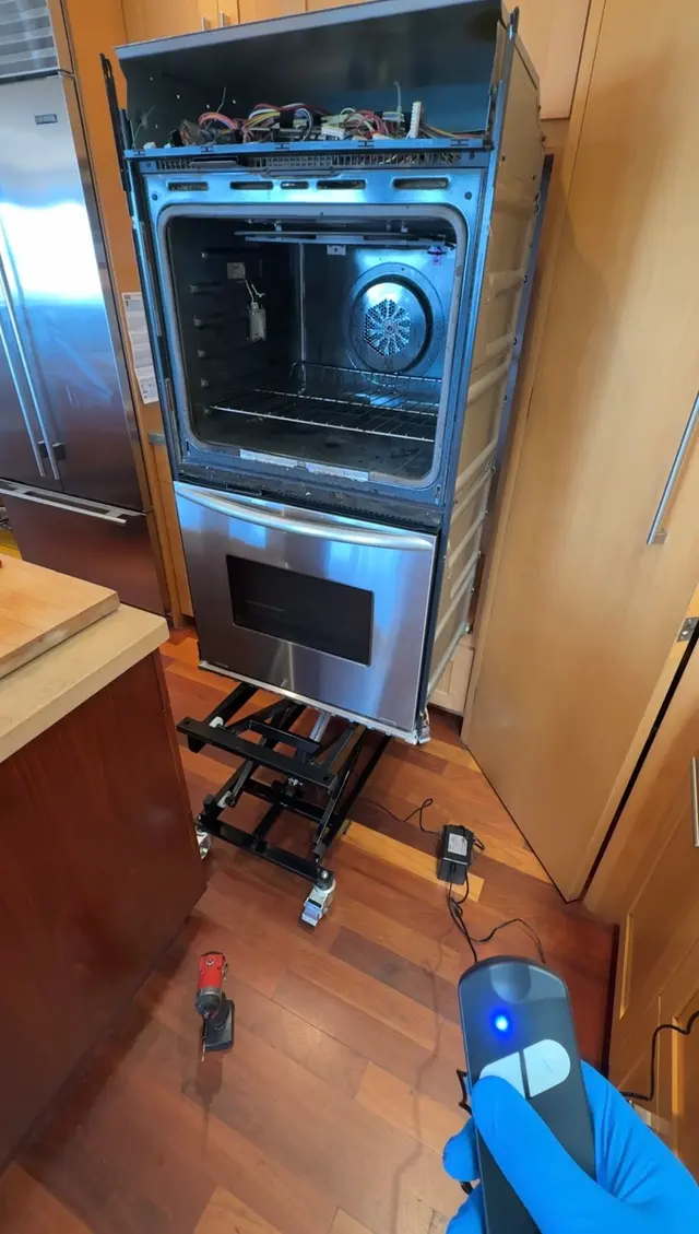 Appliance Repair Tech — photo from the business 6