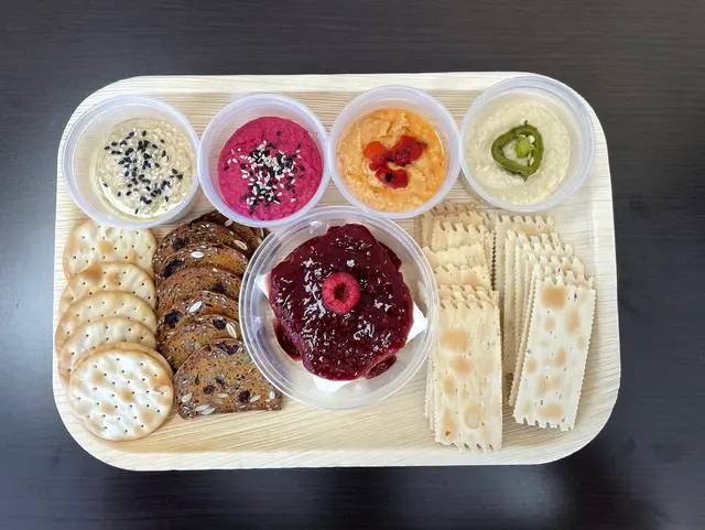 Graze Craze Charcuterie Boards & Boxes — photo from the business 10