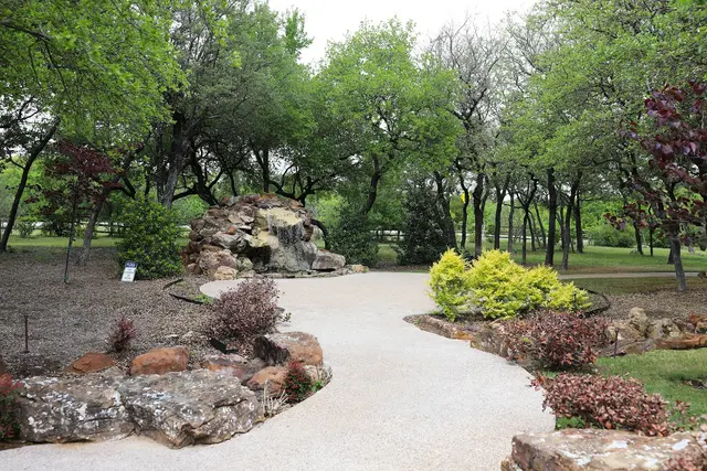 Crystal Oaks Events — photo from the business 4