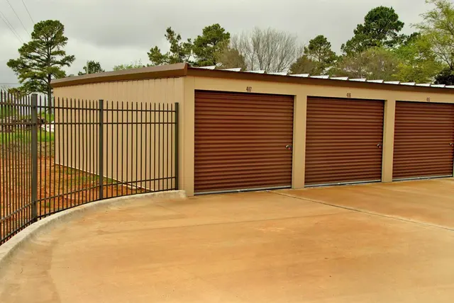 Strawfloor Self Storage — customer photo 11