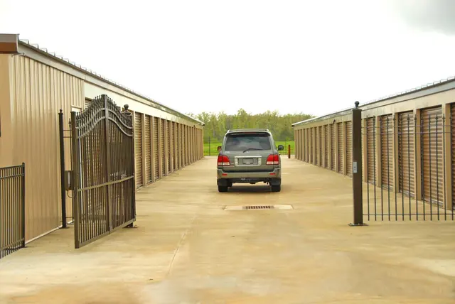 Strawfloor Self Storage — customer photo 10
