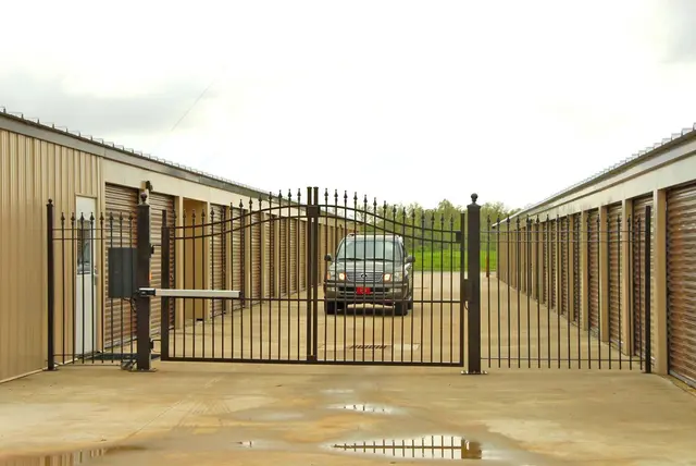 Strawfloor Self Storage — customer photo 4