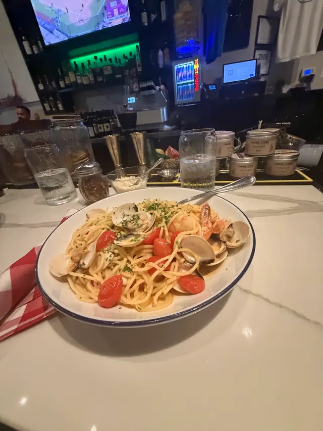 Bierkeller Tavern & Eatery — customer photo 7