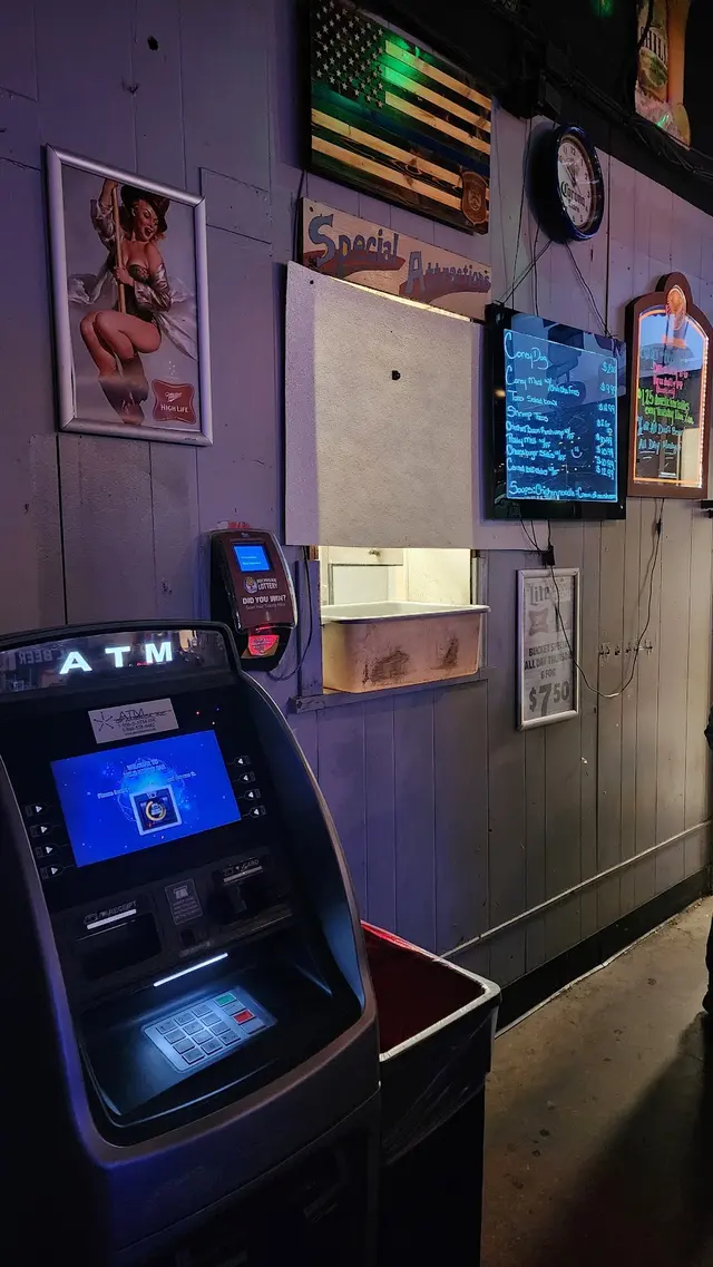 Bierkeller Tavern & Eatery — customer photo 9